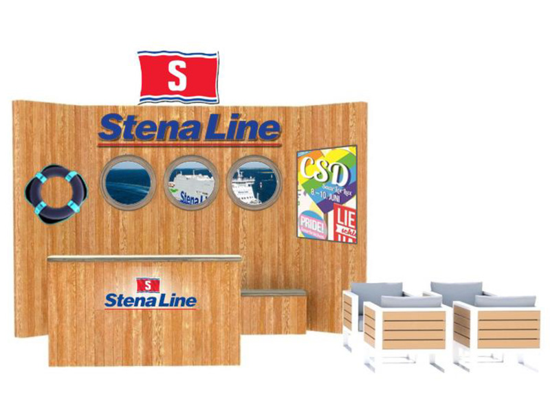 Reales Foto der fertigen geschwungenen Holzwand mit Theke und lackierten 3D-Buchstaben aus Multiplex für den Stena-Line-Messestand